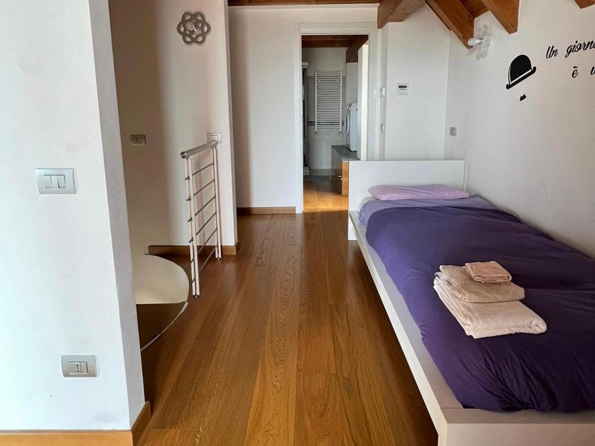 Penthouse Suite - Skyline View Busto Arsizio Luaran gambar